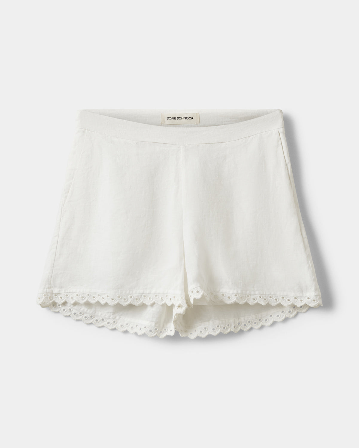Sofie Schnoor WOMEN ALIXSW SCALLOP EDGE SHORTS Shorts 0159 Cream White