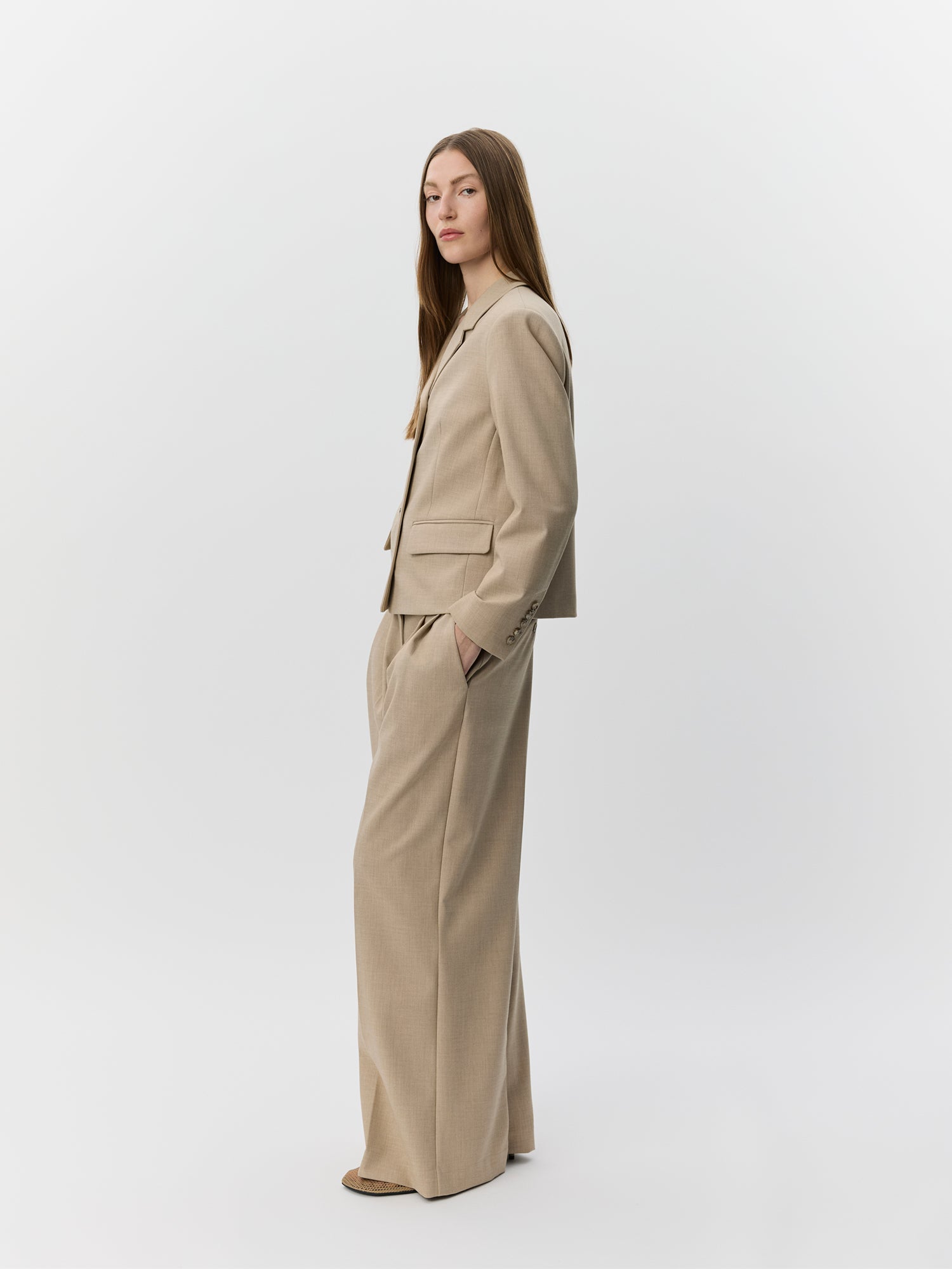 Sofie Schnoor WOMEN ELLYSW SHORT BLAZER Blazer 7105 Light Sand