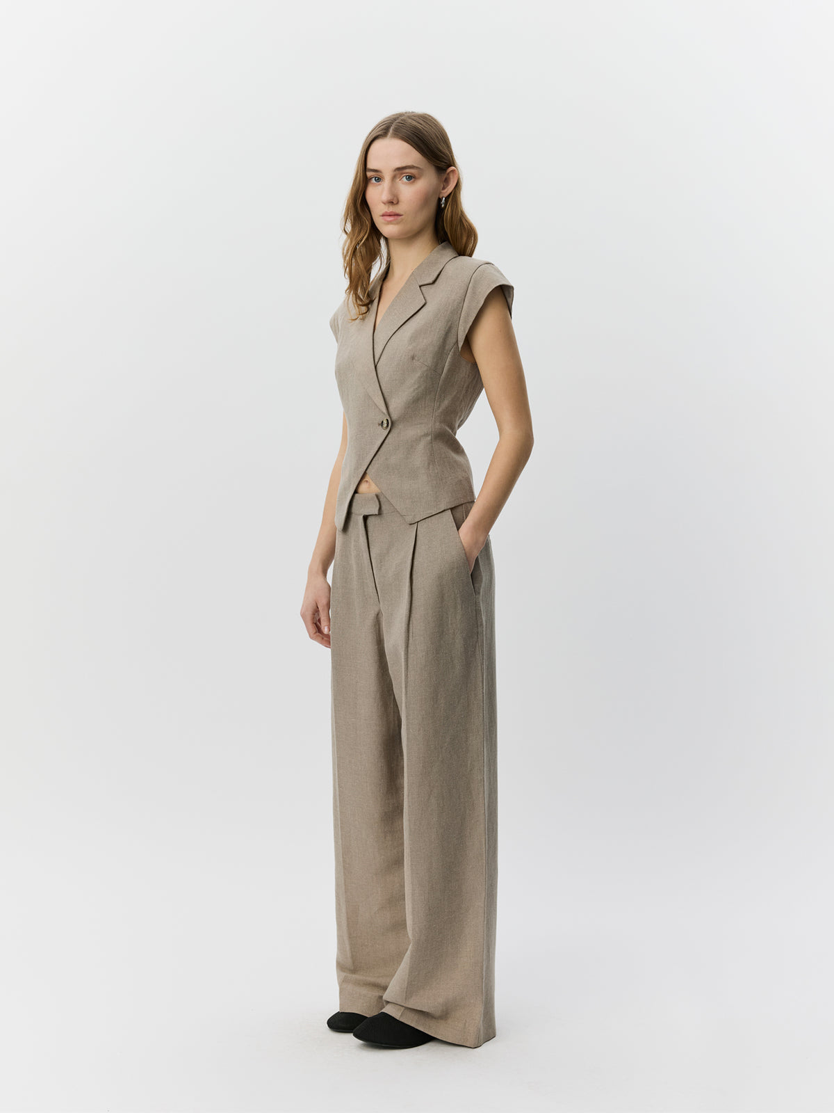 Sofie Schnoor WOMEN IZRASW LINEN MIX TROUSERS Trousers 7042 Dark sand