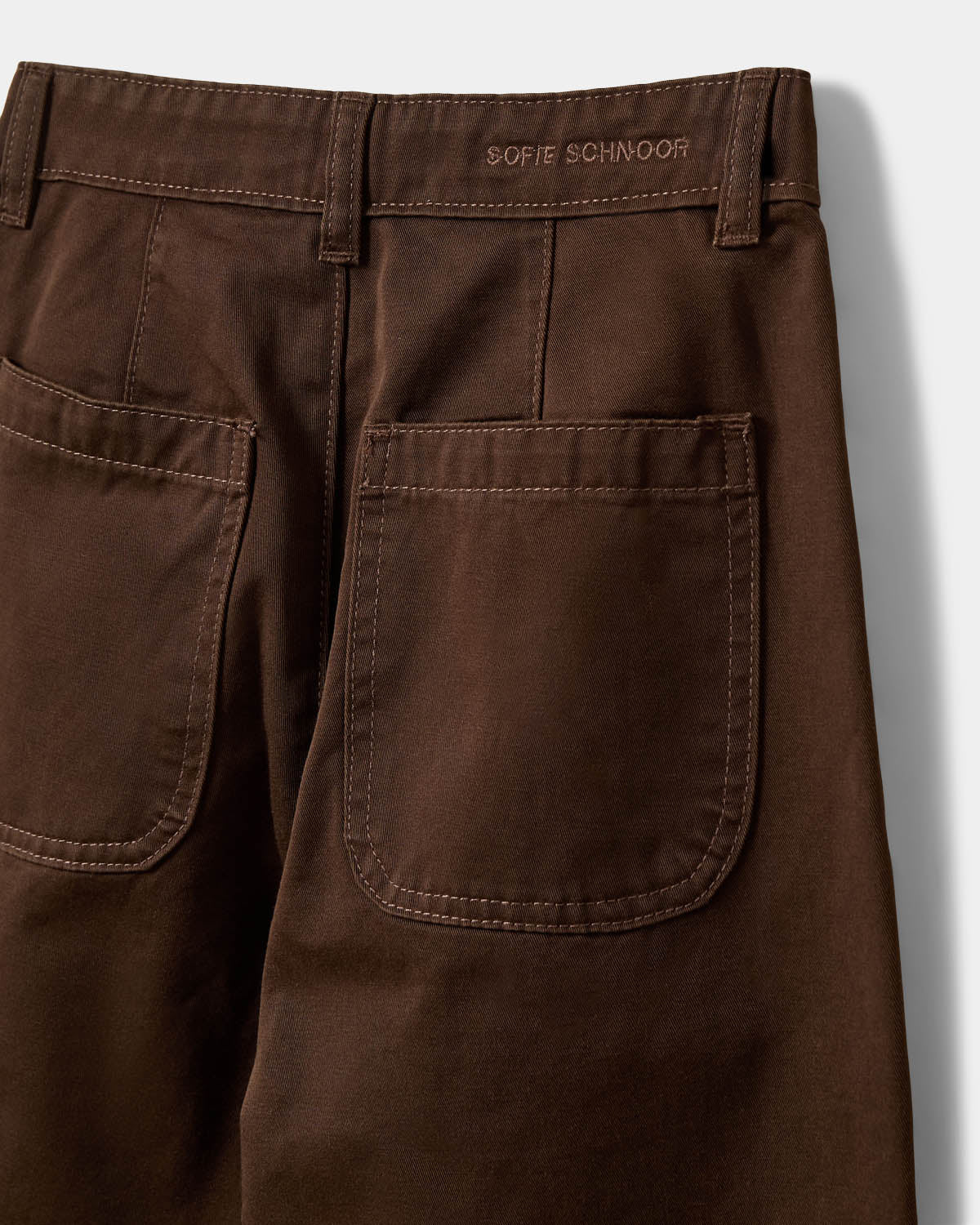 Sofie Schnoor YOUNG IZZASY TROUSERS T-shirt 7080 Dark brown