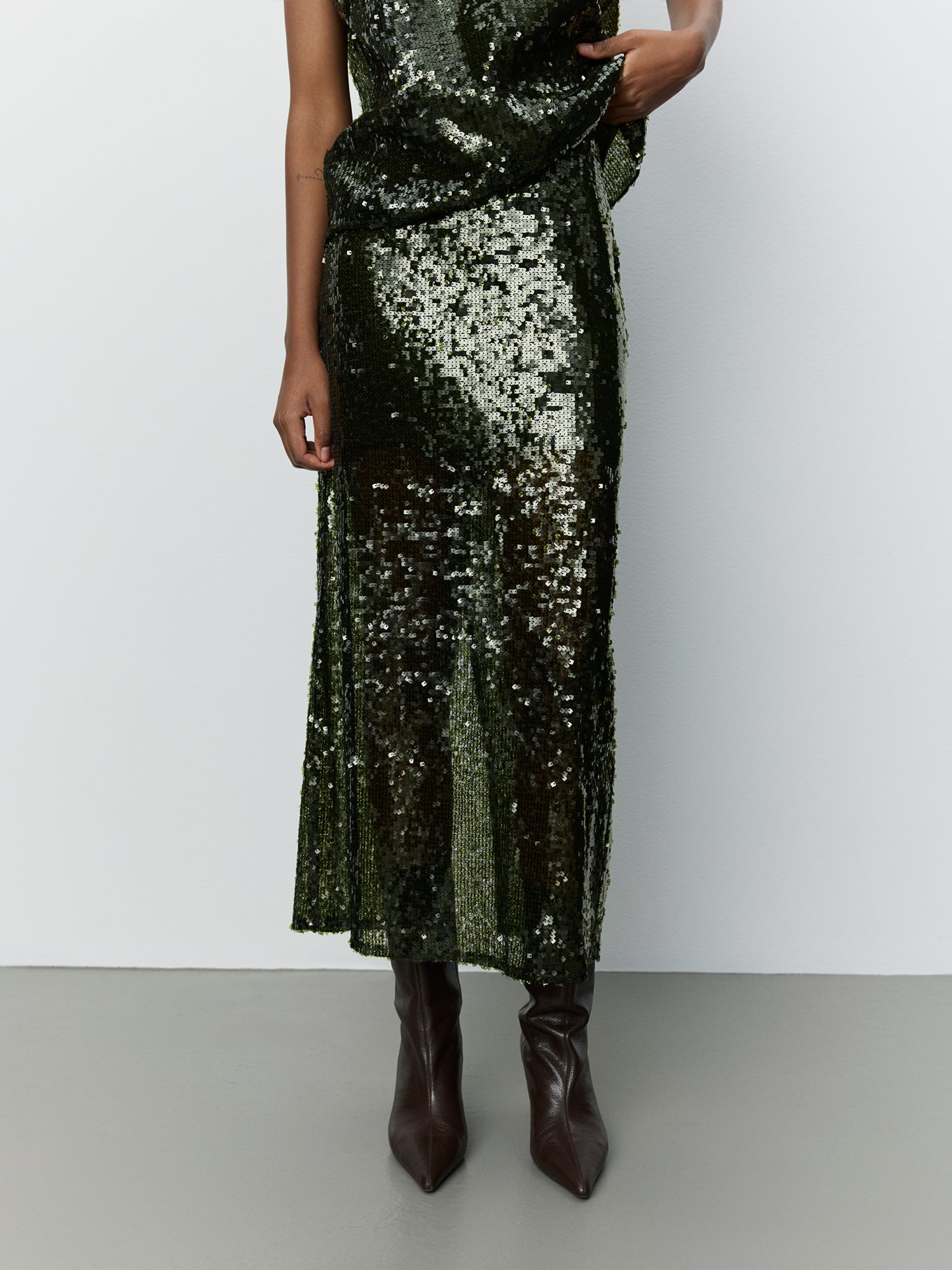 Sofie Schnoor WOMEN OTALIASW MIDI SKIRT Skirt 3030 Olive green
