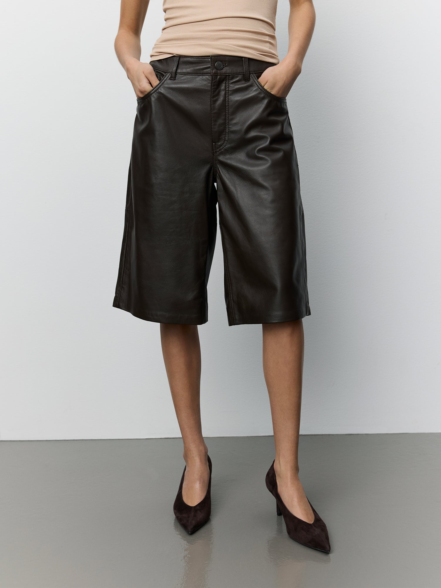 Sofie Schnoor WOMEN VOKESW LEATHER SHORTS Shorts 7025 Dark brown