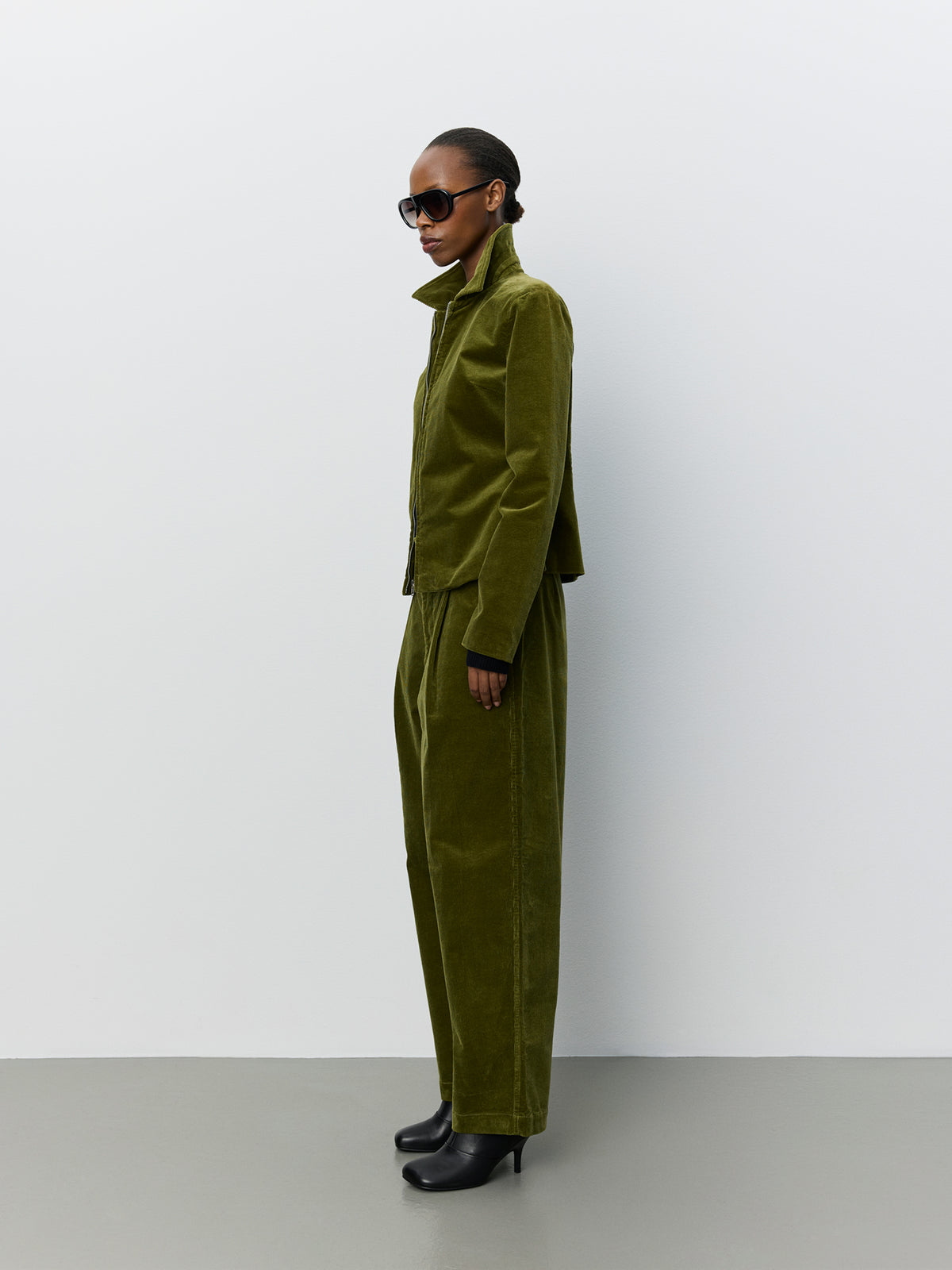 Sofie Schnoor WOMEN WORASW BAGGY CORDUROY TROUSERS Trousers 3030 Olive green
