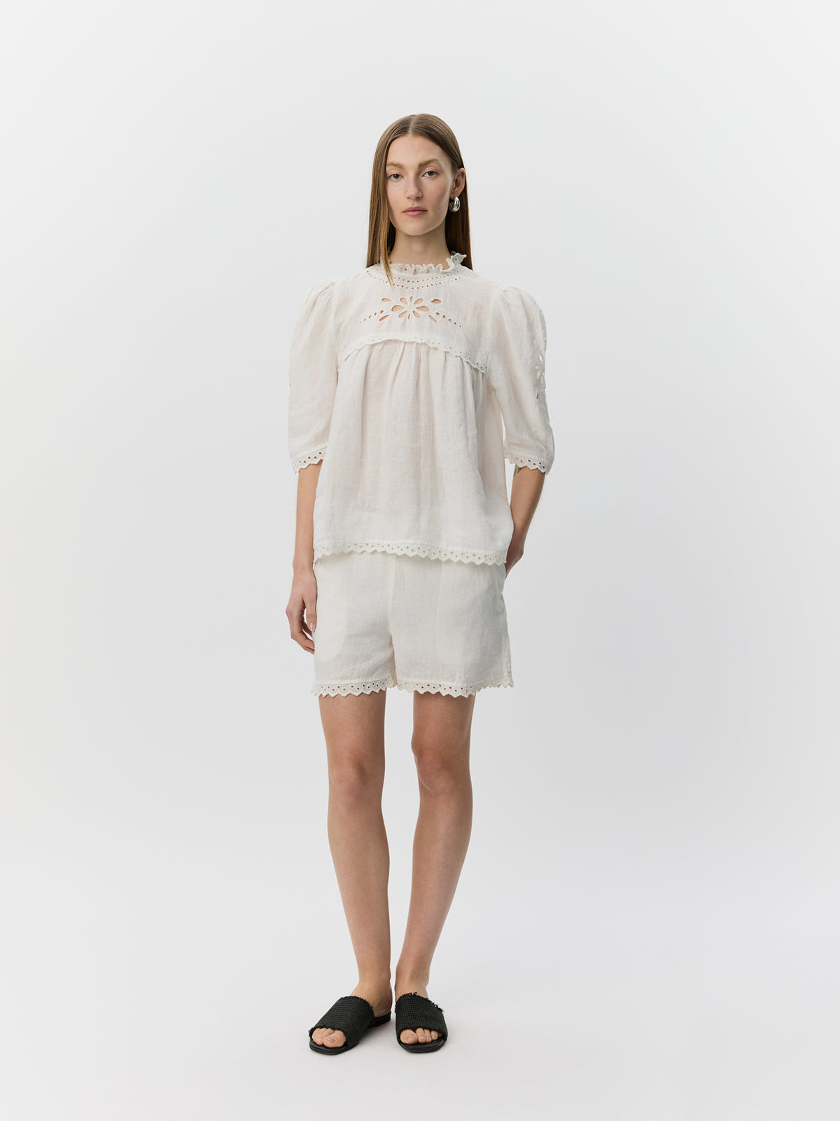 Sofie Schnoor WOMEN ALIXSW SCALLOP EDGE SHORTS Shorts 0159 Cream White