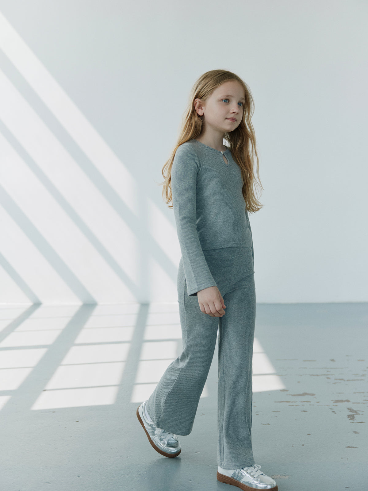 Sofie Schnoor YOUNG CelesteSY Trousers Trousers 8000 Grey Melange