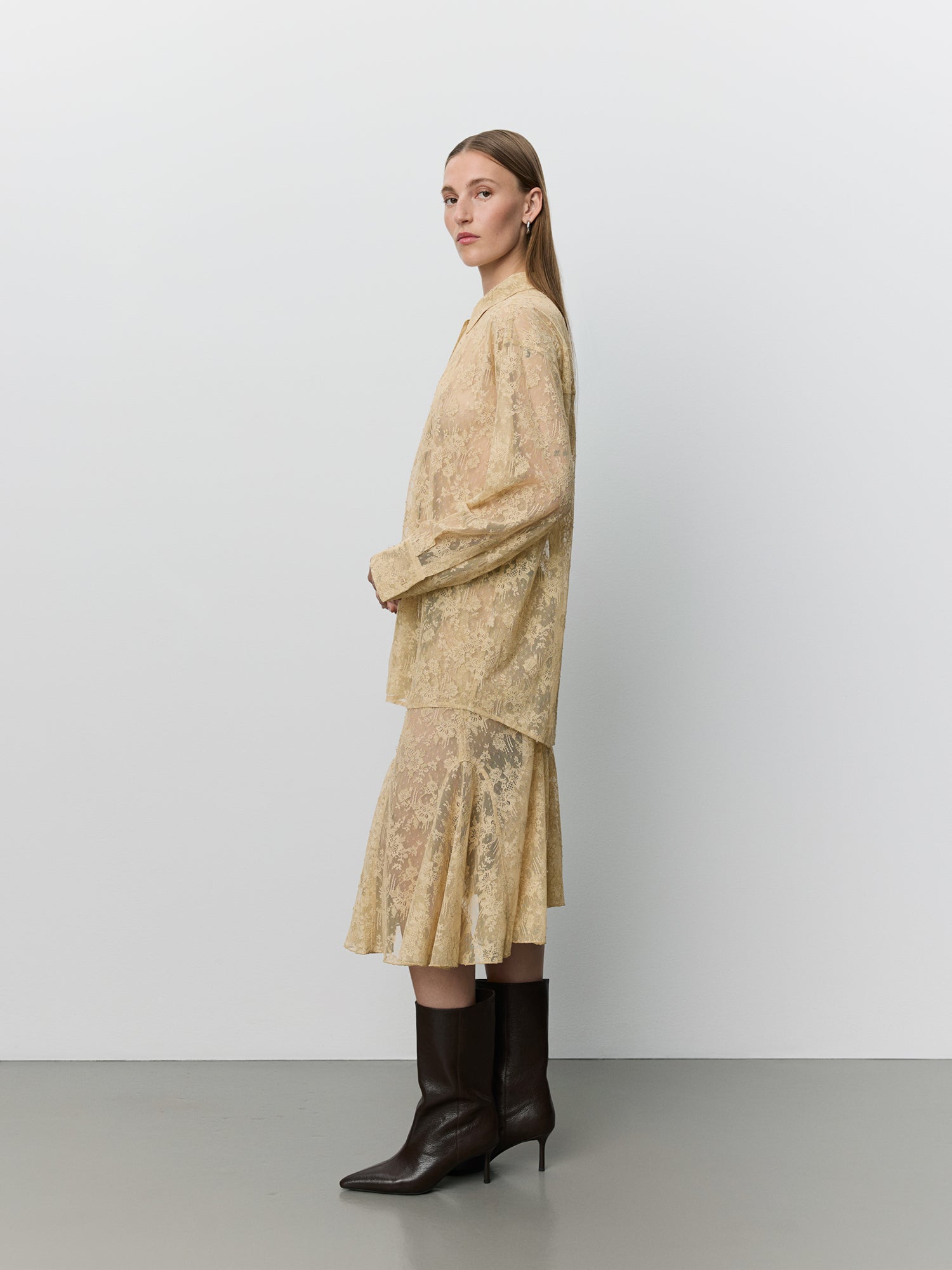 Sofie Schnoor WOMEN LENASW MIDI SKIRT Skirt 7001 Sand