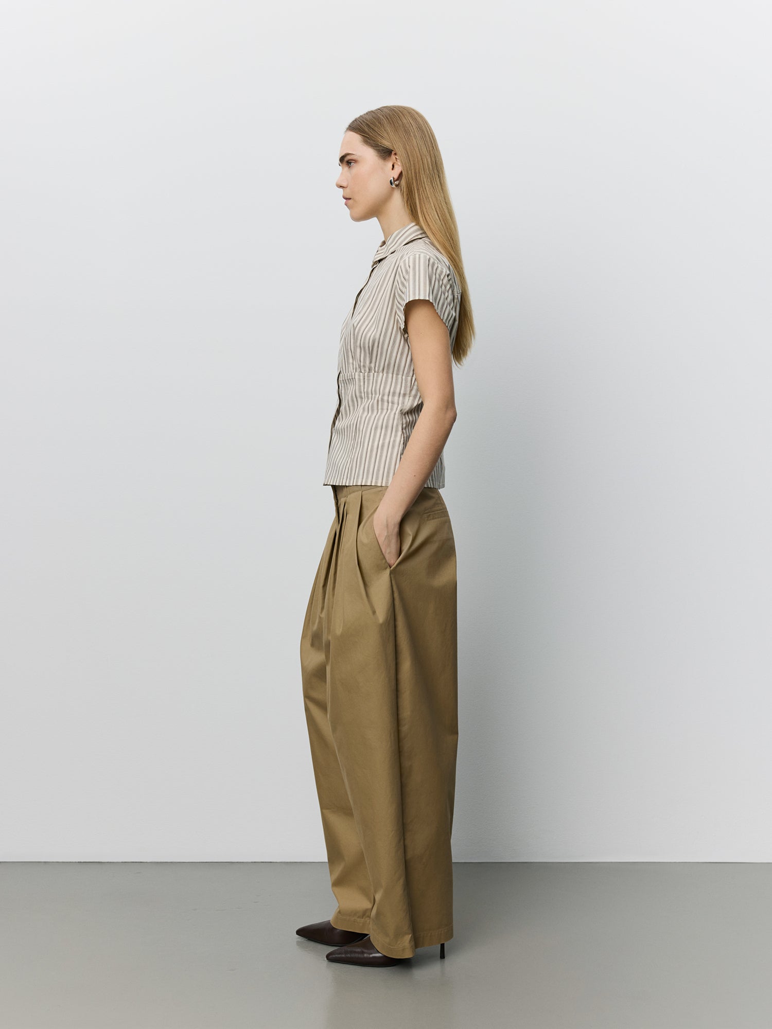 Sofie Schnoor WOMEN LILYANSW FITTED SHIRT Shirt 7118 Light Brown Striped