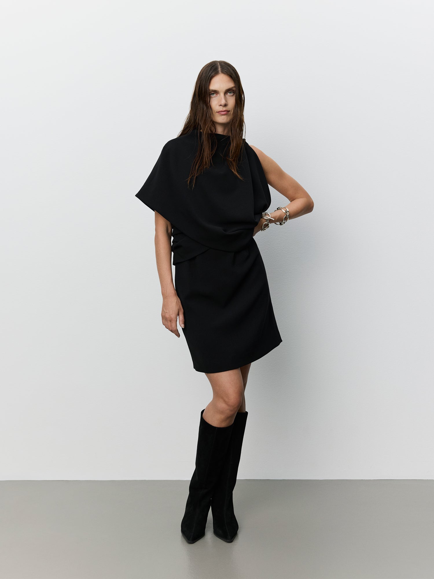 Sofie Schnoor WOMEN ICON 019 - MARTHASW DRAPED CAPE MINI DRESS Dress 1000 Black