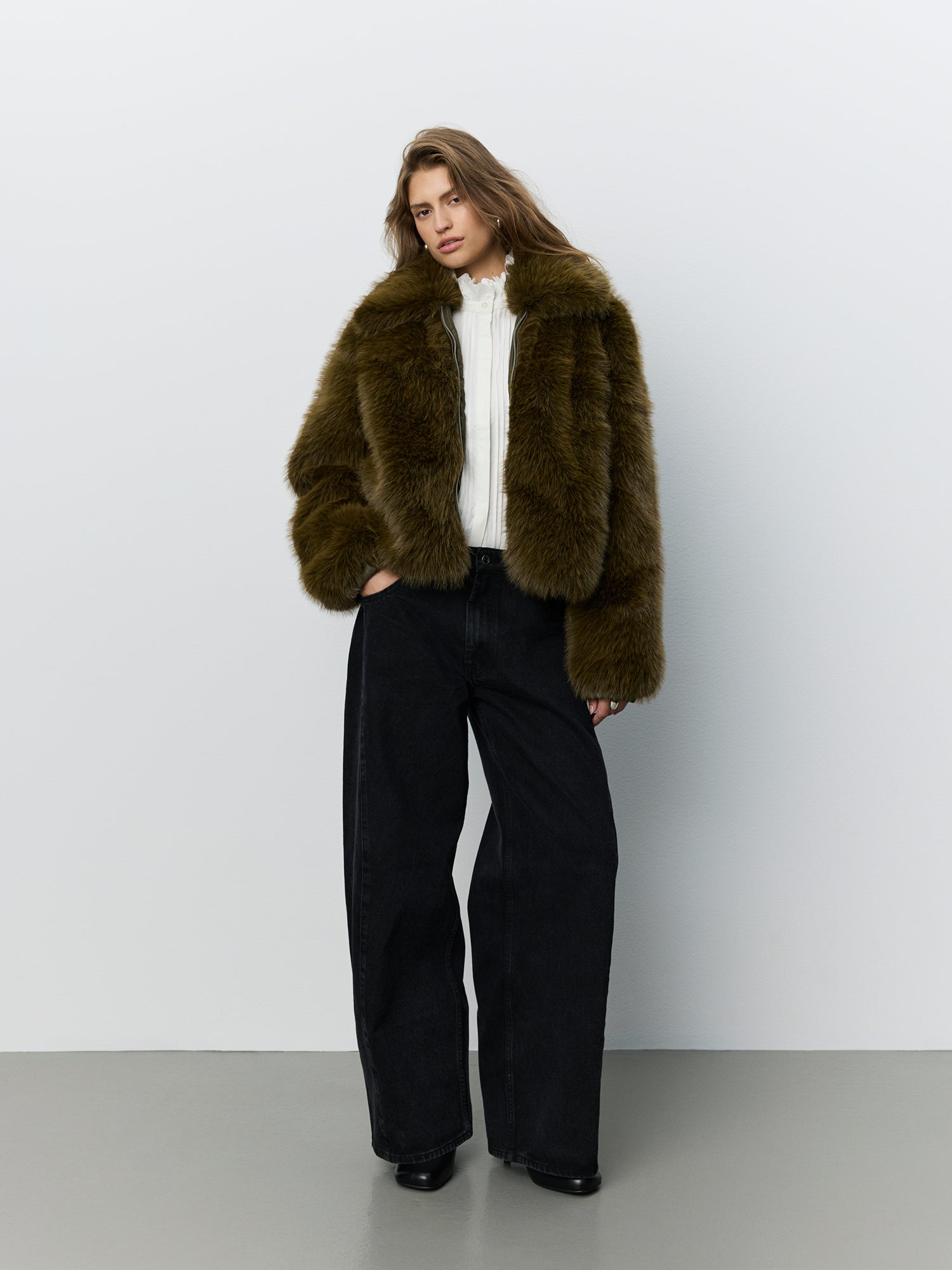 Sofie Schnoor WOMEN METASW FAUX FUR BOMBER JACKET Jacket 3030 Olive green