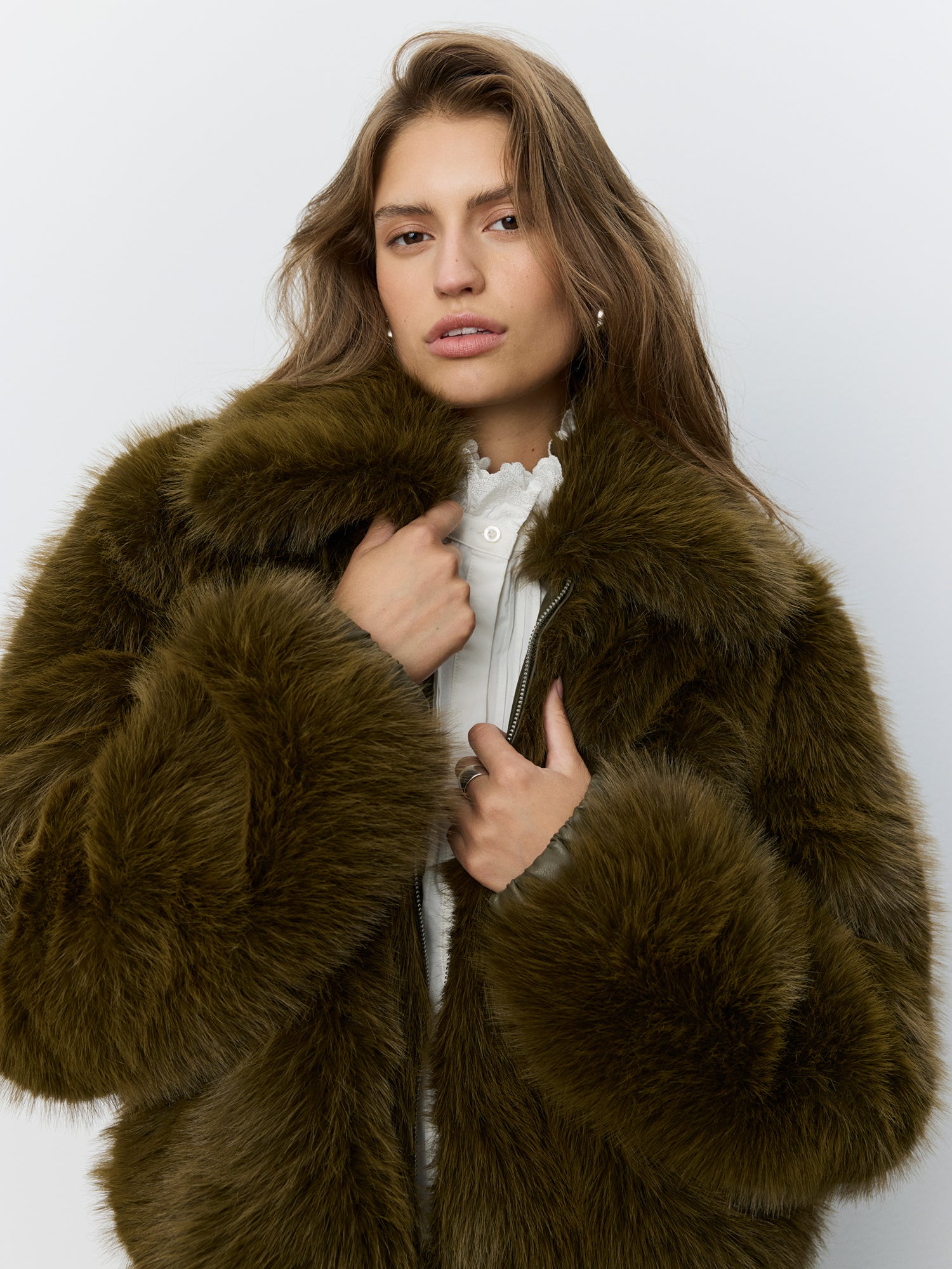 Sofie Schnoor WOMEN METASW FAUX FUR BOMBER JACKET Jacket 3030 Olive green
