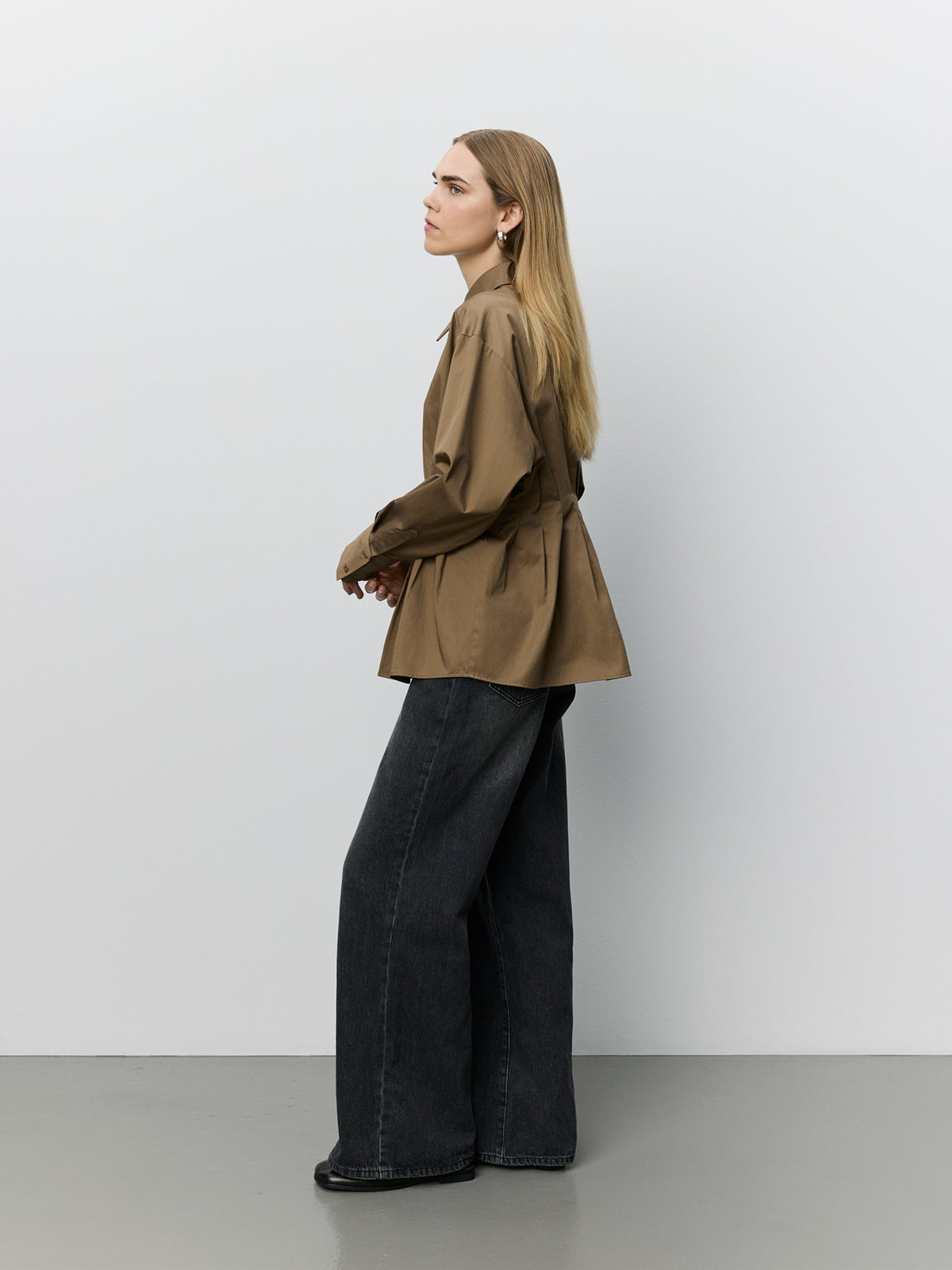 Sofie Schnoor WOMEN MIKRASW FITTED SHIRT WITH PLEATS Shirt 9099 Middle Brown