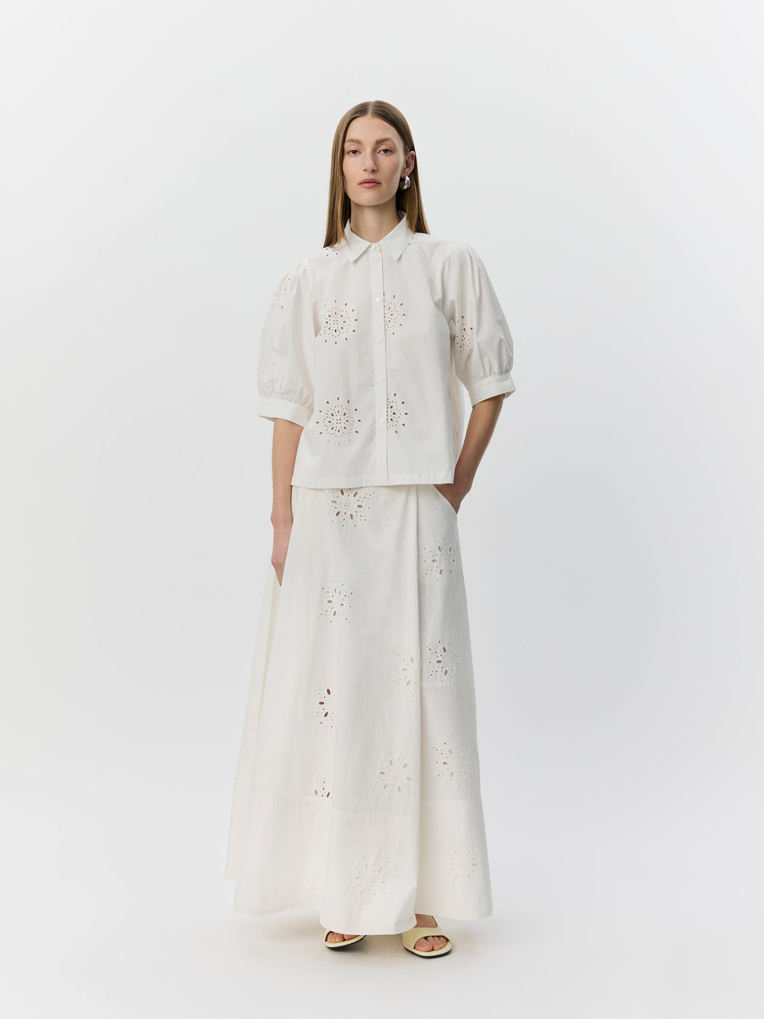 Sofie Schnoor WOMEN NOORSW BRODERIE ANGLAISE MAXI SKIRT Skirt 0124 Snow white